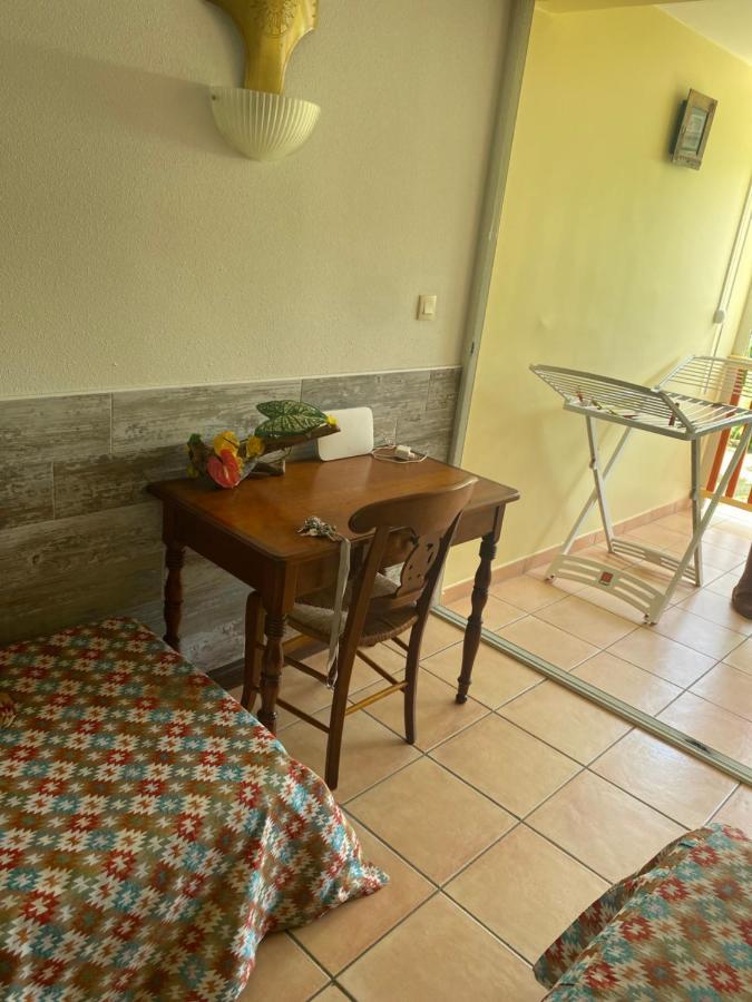 Le Mahogany Rouge Hotel Sainte-Anne Ngoại thất bức ảnh